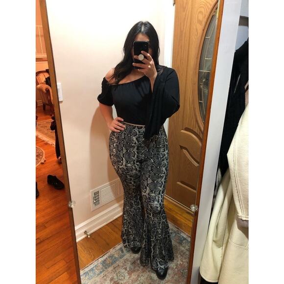 SID NEIGUM Black Cropped One Long Sleeve Asymmetric Party Top size 8 - Picture 12 of 15